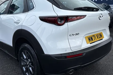 MW71VUM Mazda Cx-30 2.0 e-SKYACTIV G MHEV SE-L Euro 6 (s/s) 5dr Thumbnail #9