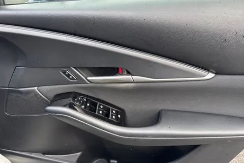 MW71VUM Mazda Cx-30 2.0 e-SKYACTIV G MHEV SE-L Euro 6 (s/s) 5dr Thumbnail #22