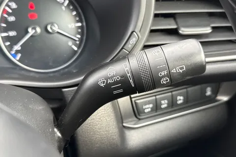 MW71VUM Mazda Cx-30 2.0 e-SKYACTIV G MHEV SE-L Euro 6 (s/s) 5dr Thumbnail #37