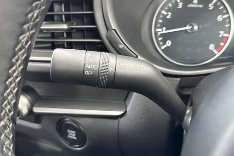 MW71VUM Mazda Cx-30 2.0 e-SKYACTIV G MHEV SE-L Euro 6 (s/s) 5dr Thumbnail #39