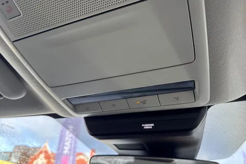 MW71VUM Mazda Cx-30 2.0 e-SKYACTIV G MHEV SE-L Euro 6 (s/s) 5dr Thumbnail #44