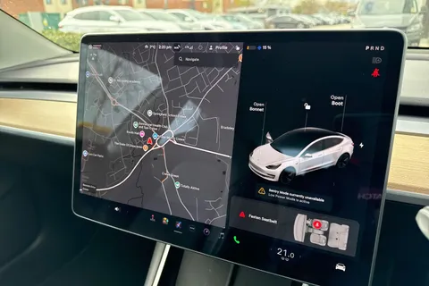 17 of 63 for Tesla Model 3 (Dual Motor) Long Range Auto 4WDE 4dr