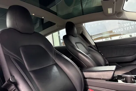 24 of 63 for Tesla Model 3 (Dual Motor) Long Range Auto 4WDE 4dr