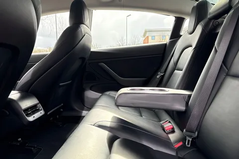 28 of 63 for Tesla Model 3 (Dual Motor) Long Range Auto 4WDE 4dr