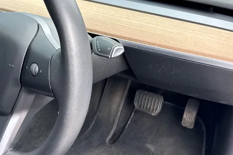 34 of 63 for Tesla Model 3 (Dual Motor) Long Range Auto 4WDE 4dr