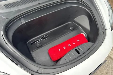 42 of 63 for Tesla Model 3 (Dual Motor) Long Range Auto 4WDE 4dr