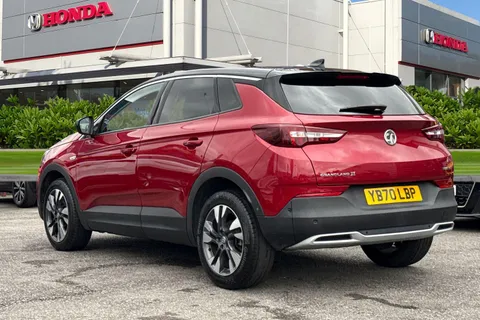 YB70LBP Vauxhall Grandland X 1.2 Turbo SRi Nav 5dr Thumbnail #3