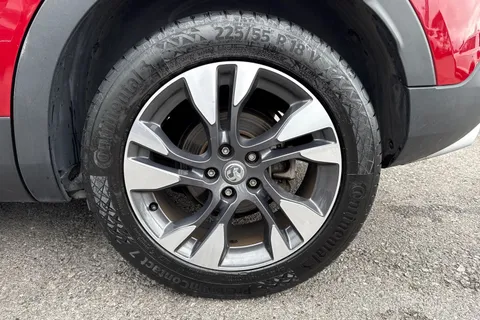 YB70LBP Vauxhall Grandland X 1.2 Turbo SRi Nav 5dr Thumbnail #13