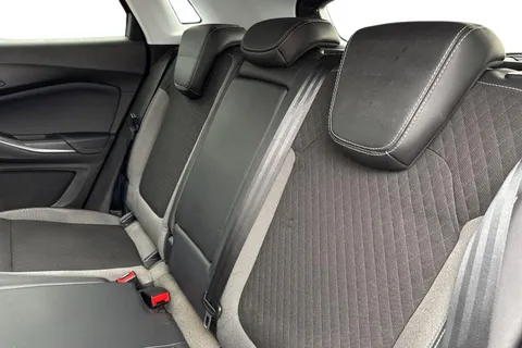 YB70LBP Vauxhall Grandland X 1.2 Turbo SRi Nav 5dr Thumbnail #19