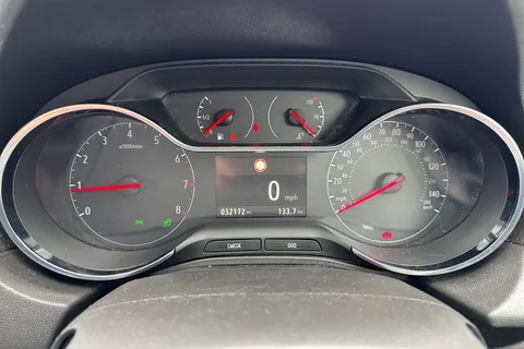 YB70LBP Vauxhall Grandland X 1.2 Turbo SRi Nav 5dr Thumbnail #20