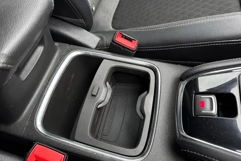 YB70LBP Vauxhall Grandland X 1.2 Turbo SRi Nav 5dr Thumbnail #43