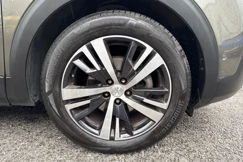 11 of 55 for PEUGEOT 3008 1.5 BlueHDi Allure EAT Euro 6 (s/s) 5dr