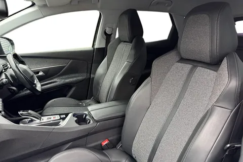 16 of 55 for PEUGEOT 3008 1.5 BlueHDi Allure EAT Euro 6 (s/s) 5dr