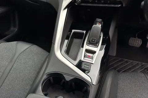 23 of 55 for PEUGEOT 3008 1.5 BlueHDi Allure EAT Euro 6 (s/s) 5dr