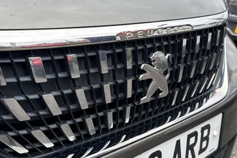 26 of 55 for PEUGEOT 3008 1.5 BlueHDi Allure EAT Euro 6 (s/s) 5dr