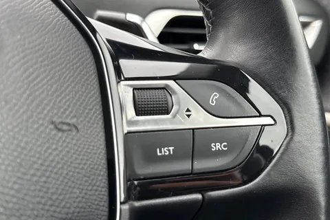 38 of 55 for PEUGEOT 3008 1.5 BlueHDi Allure EAT Euro 6 (s/s) 5dr