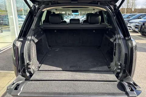 11 of 51 for Land Rover Range Rover 3.0 D300 HSE 5dr