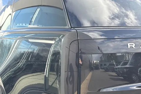 20 of 51 for Land Rover Range Rover 3.0 D300 HSE 5dr