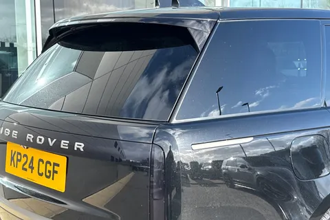 35 of 51 for Land Rover Range Rover 3.0 D300 HSE 5dr