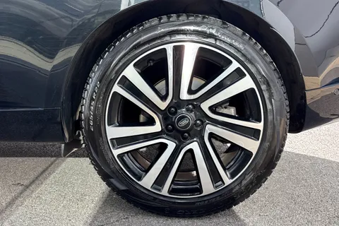 40 of 51 for Land Rover Range Rover 3.0 D300 HSE 5dr