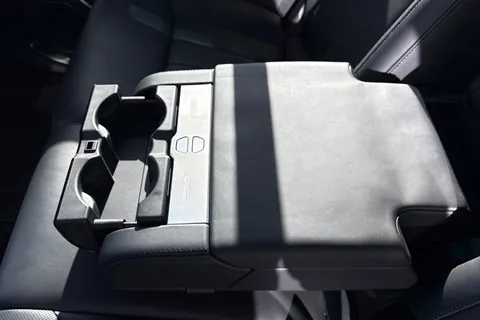 43 of 51 for Land Rover Range Rover 3.0 D300 HSE 5dr