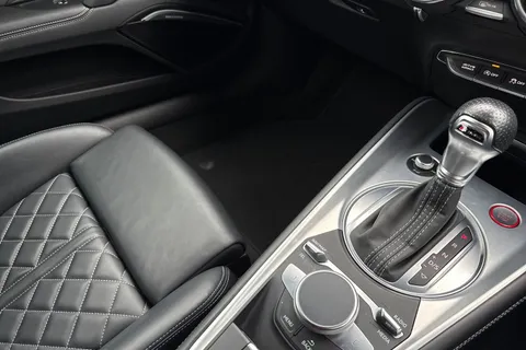 VN71OWR Audi TTS S Coup- Black Edition TFSI 320 PS S tronic Thumbnail #21