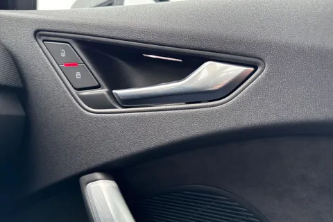 VN71OWR Audi TTS S Coup- Black Edition TFSI 320 PS S tronic Thumbnail #22