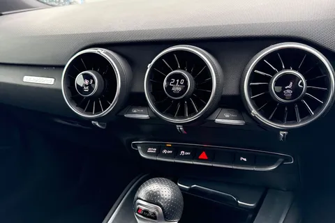 VN71OWR Audi TTS S Coup- Black Edition TFSI 320 PS S tronic Thumbnail #23