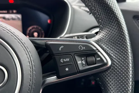 VN71OWR Audi TTS S Coup- Black Edition TFSI 320 PS S tronic Thumbnail #27