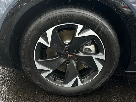 MF75LTV CUPRA Tavascan 210kW V1 77kWh 5dr Auto **DELIVERY MILEAGE** Thumbnail #22