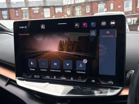 MF75LTV CUPRA Tavascan 210kW V1 77kWh 5dr Auto **DELIVERY MILEAGE** Thumbnail #35