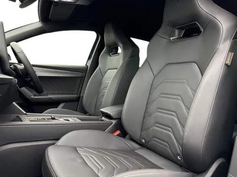  CUPRA Leon 1.5 eTSI Shadow Edition DSG Euro 6 (s/s) 5dr Thumbnail #10