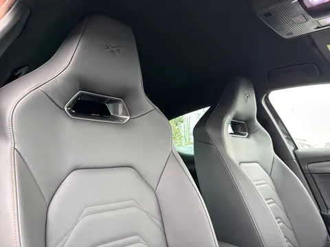  CUPRA Leon 1.5 eTSI Shadow Edition DSG Euro 6 (s/s) 5dr Thumbnail #20