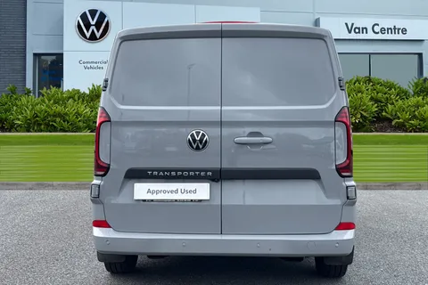 DG75BXS Volkswagen Transporter 2.0 TDI 110 Commerce Pro Van Thumbnail #5