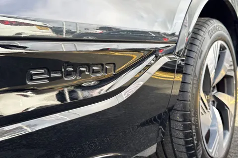 KJ25GYB Audi Q6 E-Tron Q6 SUV S line e-tron 185,00 kW Thumbnail #28