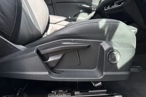 KJ25GYB Audi Q6 E-Tron Q6 SUV S line e-tron 185,00 kW Thumbnail #40