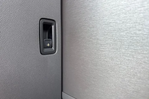 31 of 63 for Volkswagen California 1.5 eHybrid 245ps 4Motion DSG