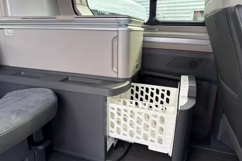 37 of 63 for Volkswagen California 1.5 eHybrid 245ps 4Motion DSG