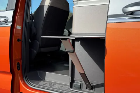 56 of 63 for Volkswagen California 1.5 eHybrid 245ps 4Motion DSG