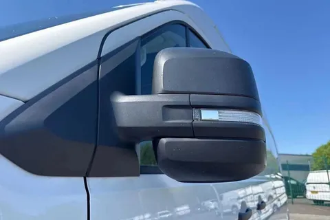 KY25PFZ Volkswagen Crafter 2.0 TDI 140PS Commerce High Roof Van Thumbnail #26