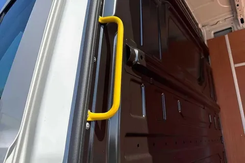 KY25PFZ Volkswagen Crafter 2.0 TDI 140PS Commerce High Roof Van Thumbnail #28