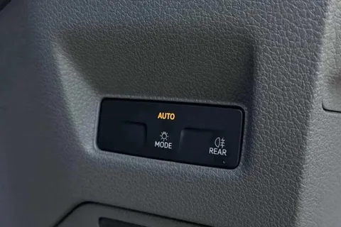 KY25PFZ Volkswagen Crafter 2.0 TDI 140PS Commerce High Roof Van Thumbnail #36