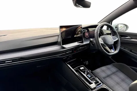 DF25EYM Volkswagen Golf 1.5 TSI 272 GTE eHybrid 5dr DSG Thumbnail #3