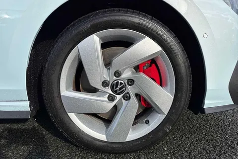 DF25EYM Volkswagen Golf 1.5 TSI 272 GTE eHybrid 5dr DSG Thumbnail #6