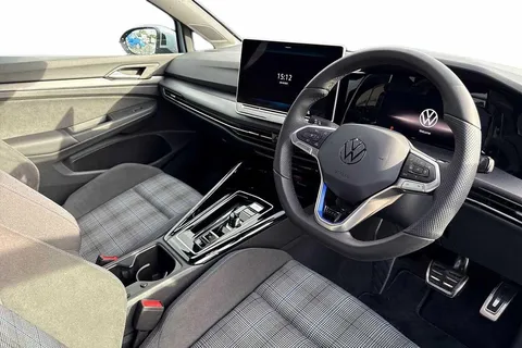 DF25EYM Volkswagen Golf 1.5 TSI 272 GTE eHybrid 5dr DSG Thumbnail #7