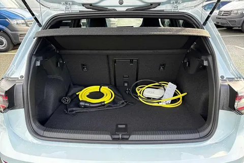 DF25EYM Volkswagen Golf 1.5 TSI 272 GTE eHybrid 5dr DSG Thumbnail #10