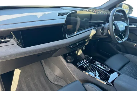 PJ75EAA Audi Q6 E-Tron Q6 SUV Edition 1 e-tron quattro 285,00 kW Thumbnail #15