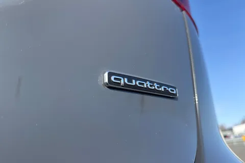 PJ75EAA Audi Q6 E-Tron Q6 SUV Edition 1 e-tron quattro 285,00 kW Thumbnail #38