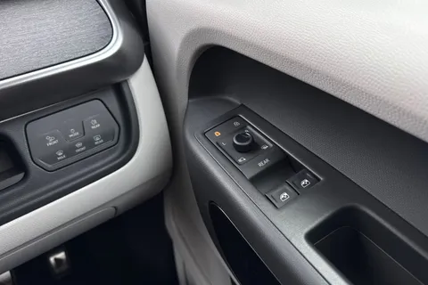 20 of 63 for Volkswagen 210kW Style Pro SWB 79kWh 5dr Auto 5 Seat