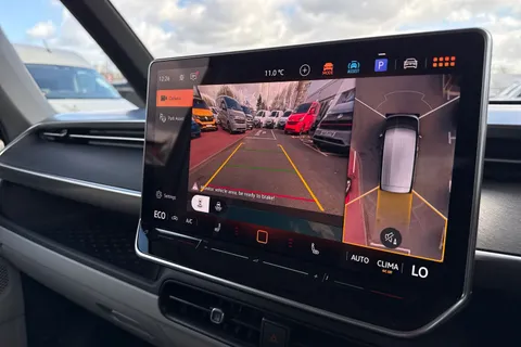 34 of 63 for Volkswagen 210kW Style Pro SWB 79kWh 5dr Auto 5 Seat